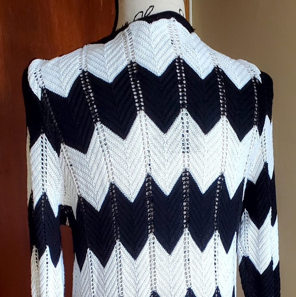 Women's sweater size M - Picture 3 of 6